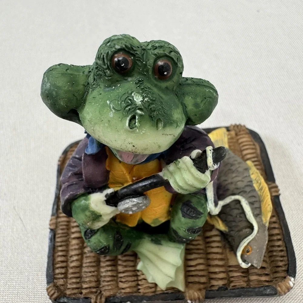 The Unbranded Brand fishing frog